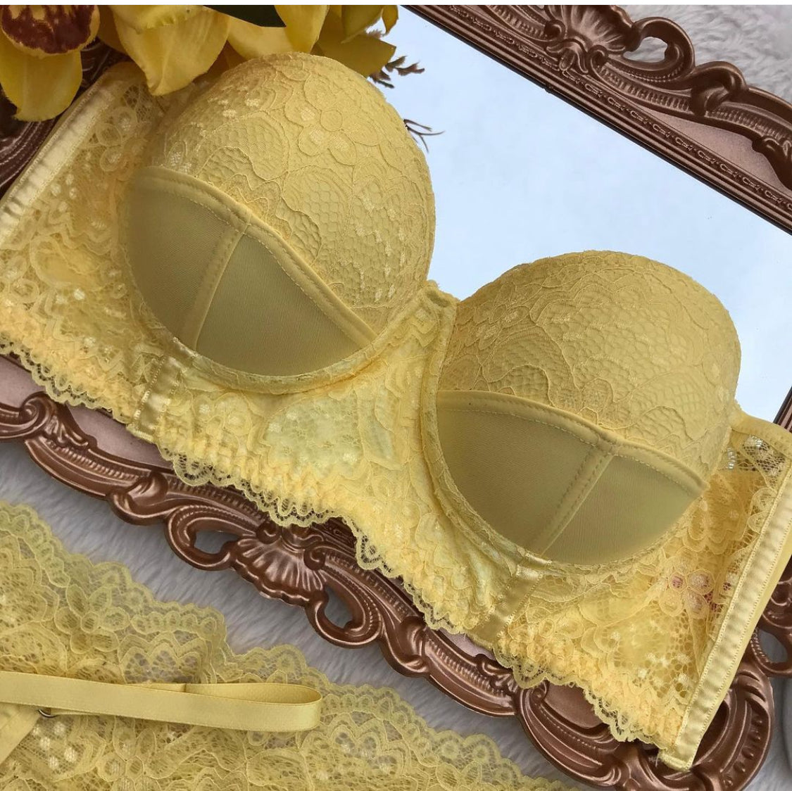 Lingerie Cropped Yellow 3 pieces